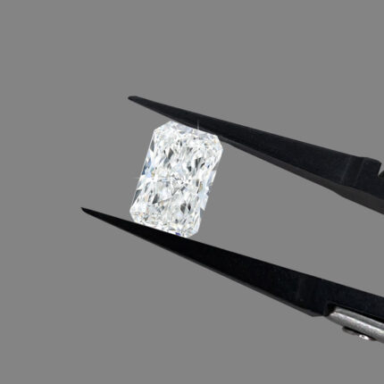 Long radiant cut diamond, Ideal Radiant Diamond