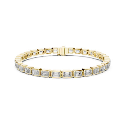 Elegant 7-Inch Gold Bracelet with Emerald-Cut Diamonds